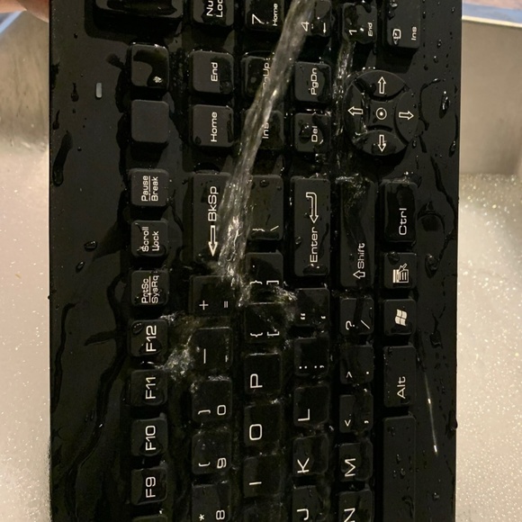 Keyboard, washable and waterproof - Picture 1 of 16